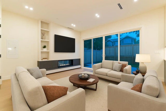 773 E 61st Avenue 2, Vancouver