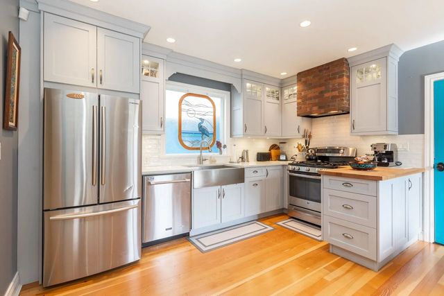 1196 Habgood Street, White Rock