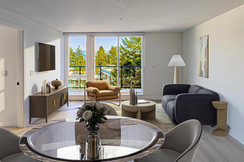 2002 St. George Street 406, Port Moody