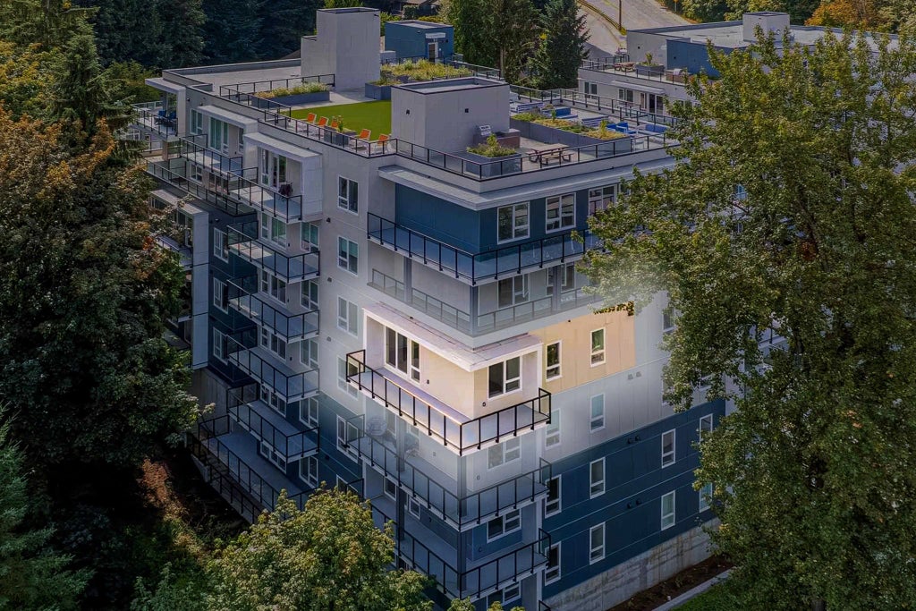 2002 St. George Street 406, Port Moody