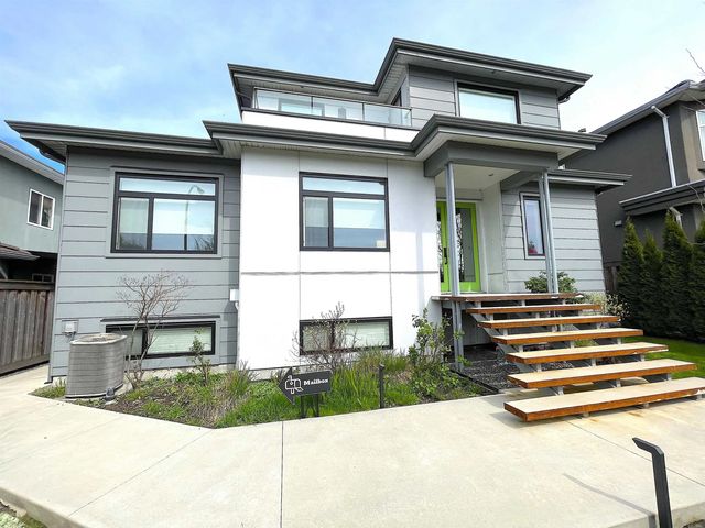 1633 Se Marine Drive, Vancouver