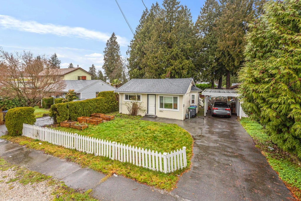 11511 96 Avenue, Surrey