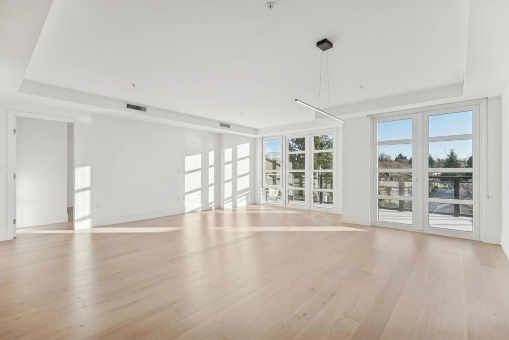 6168 East Boulevard 402, Vancouver