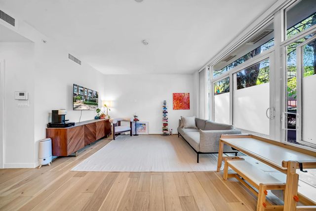 2021 W 10th Avenue, Vancouver