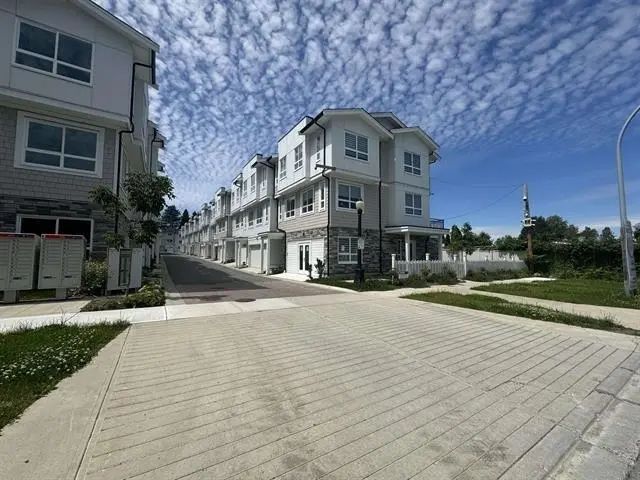 8181 135a Street 28, Surrey