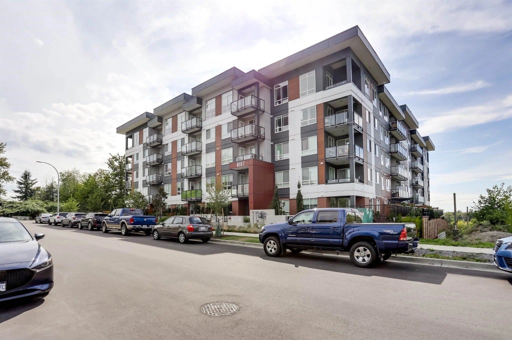 8117 200a Street 217, Langley