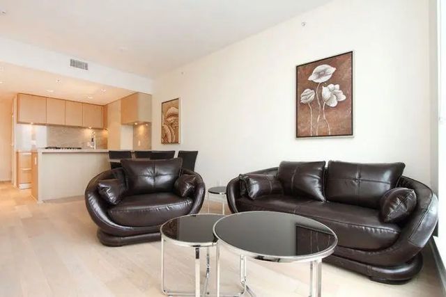 1351 Continental Street 807, Vancouver