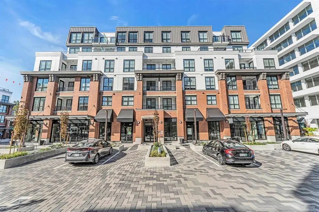 20019 83a Avenue 305, Langley