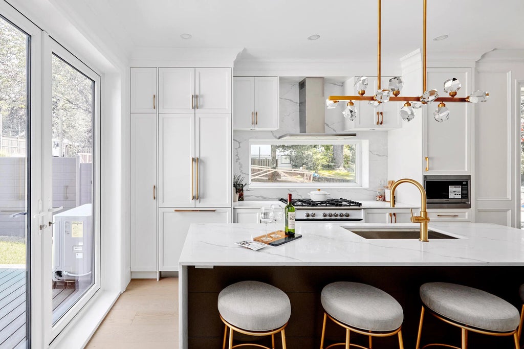 5081 Crown Street, Vancouver