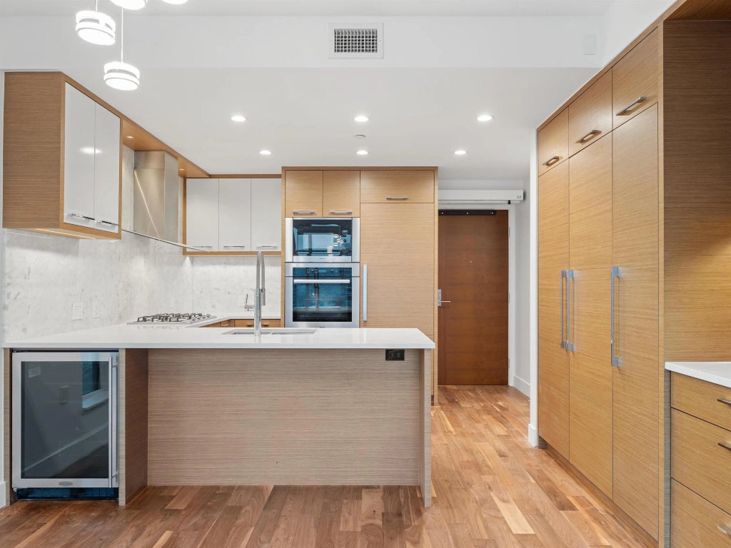 4360 Beresford Street 1303, Burnaby