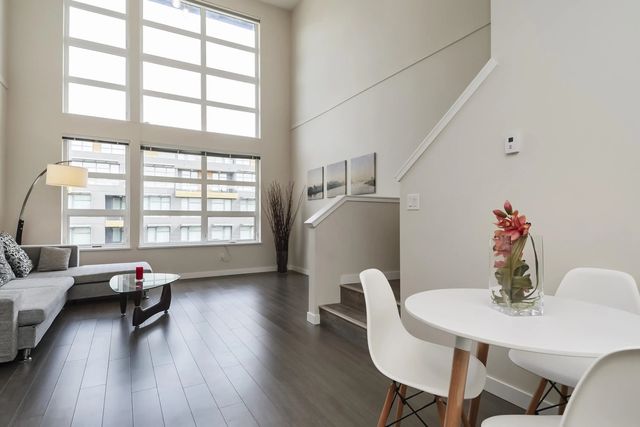 9168 Slopes Mews 516, Burnaby