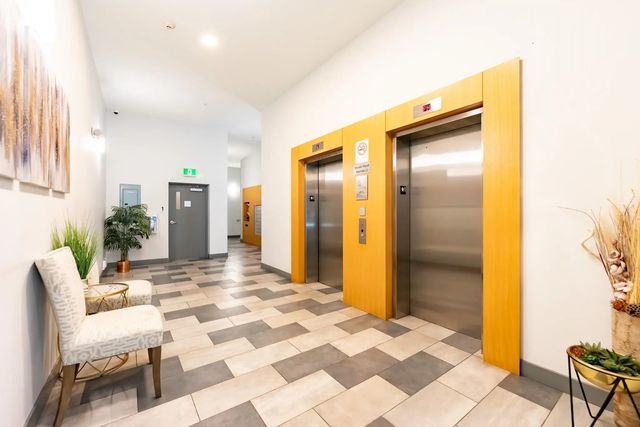 6283 Kingsway Ph27, Burnaby