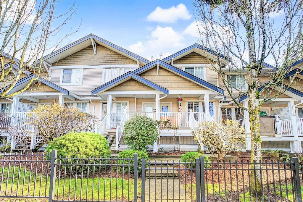 6533 121 Street 75, Surrey