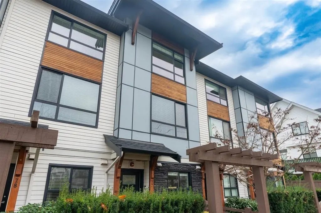 8508 204 Street 77, Langley