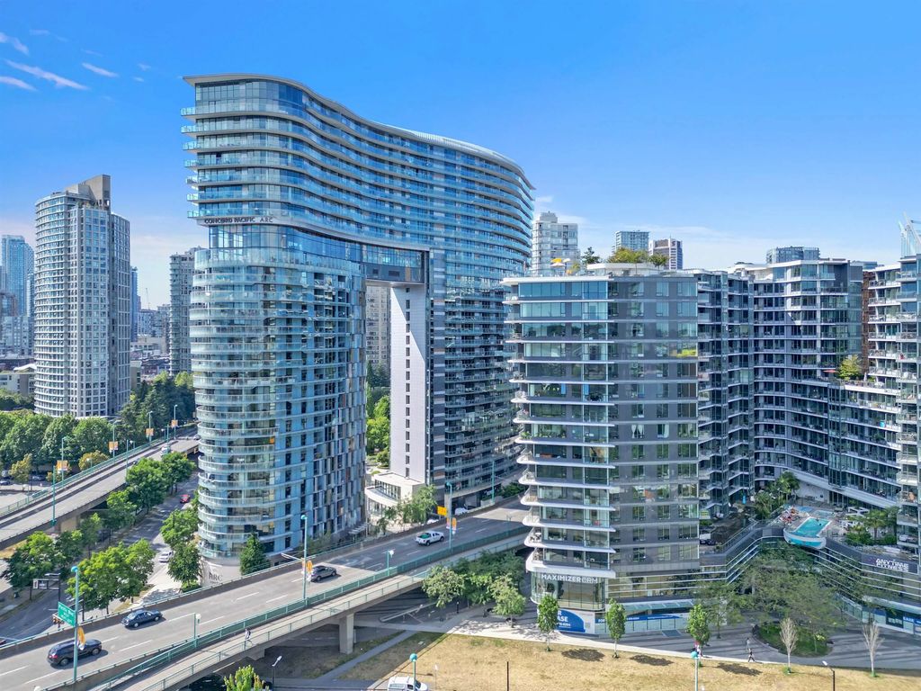 87 Nelson Street 1284, Vancouver