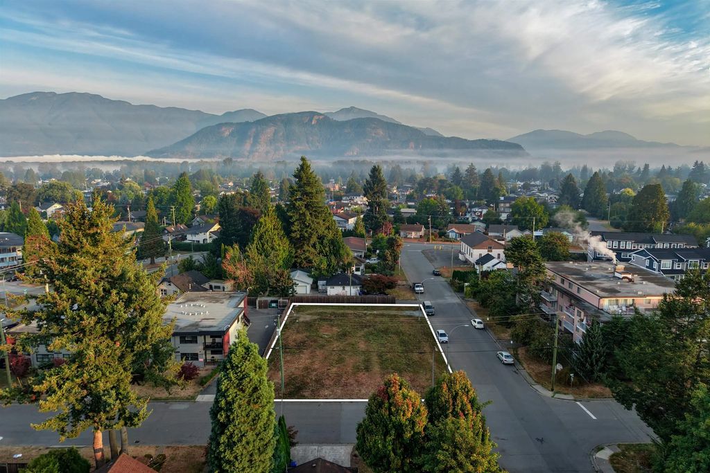 46019 Mellard Avenue, Chilliwack