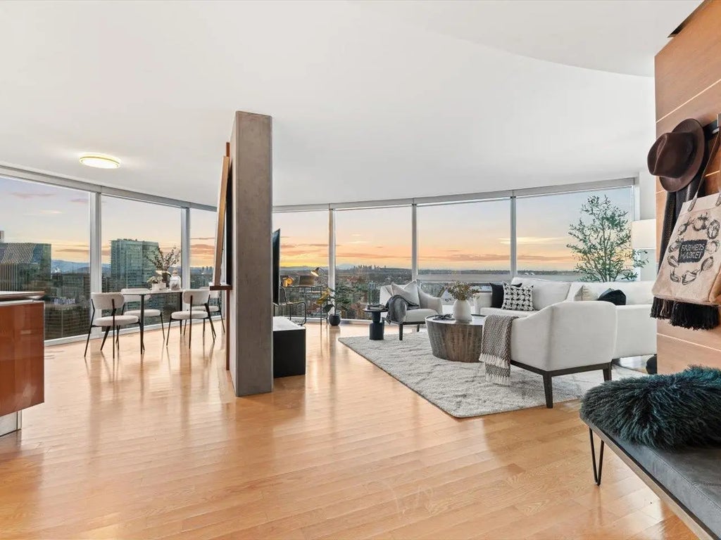 938 Nelson Street 3204, Vancouver