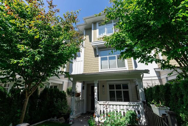 11295 Pazarena Place 2104, Maple Ridge