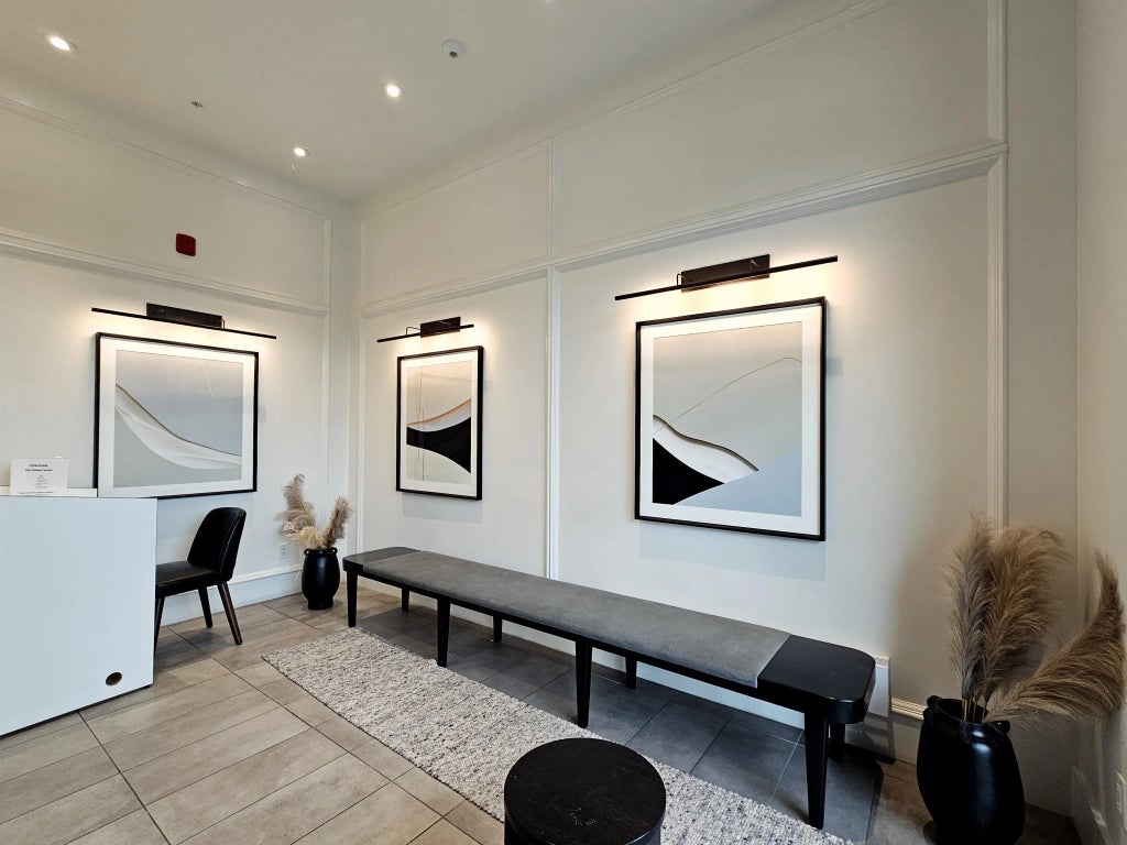 13933 105 Boulevard 312, Surrey