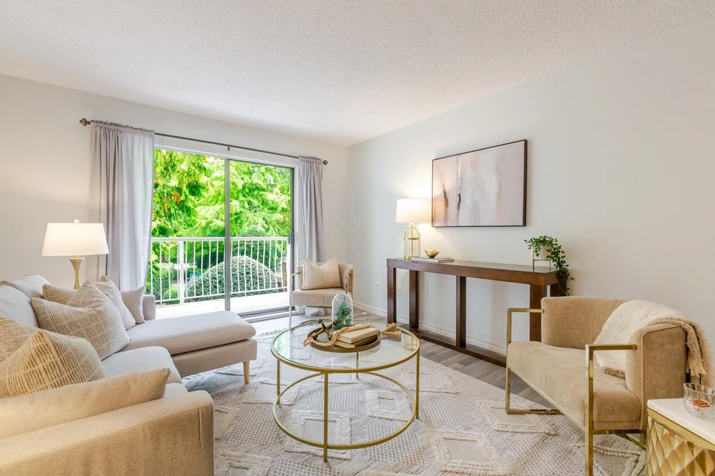 12890 17 Avenue 203, Surrey