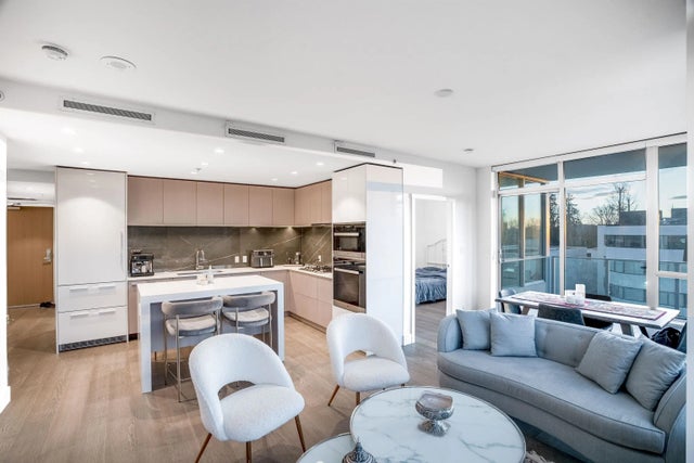 1675 Lions Gate Lane 306, North Vancouver