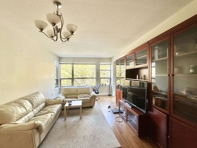 5788 Birney Avenue 212, Vancouver