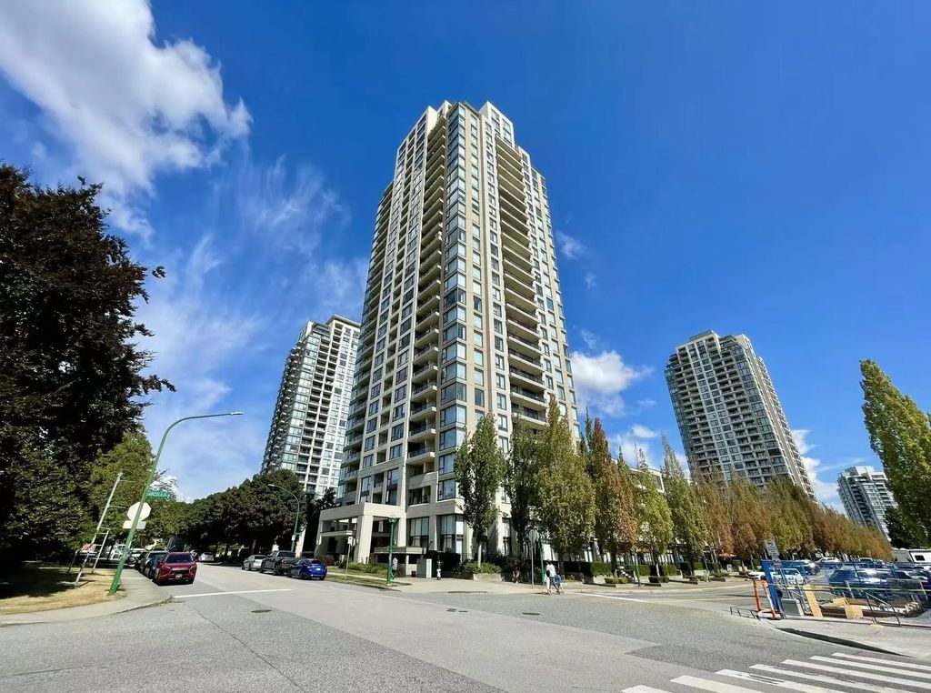 7088 Salisbury Avenue 24xx, Burnaby