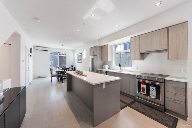 2560 Pitt River Road 8, Port Coquitlam