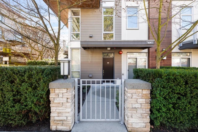 735 W 15th Street 121, North Vancouver