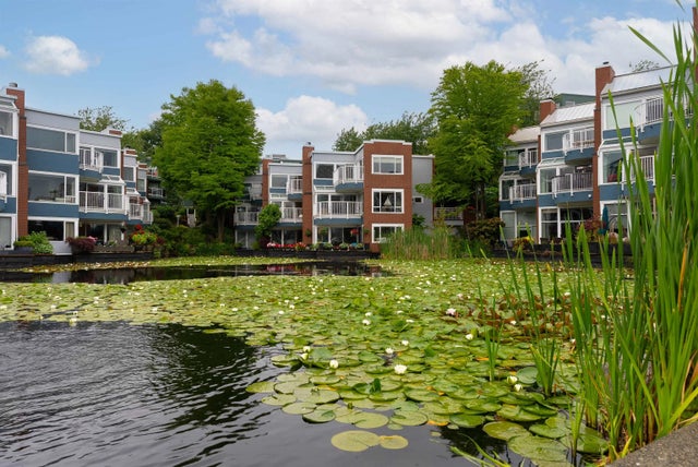 1596 Island Park Walk, Vancouver