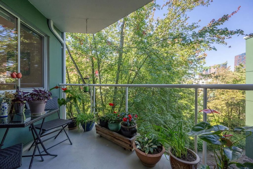1508 Mariner Walk 508, Vancouver