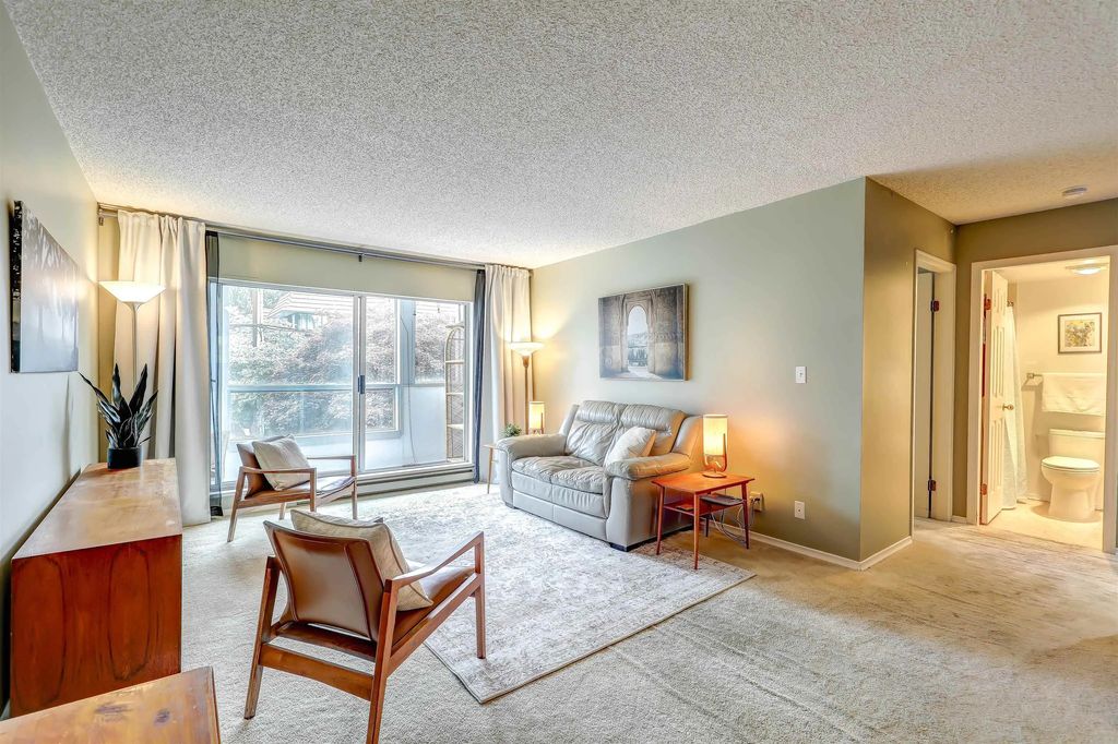 1473 Blackwood Street 206, White Rock