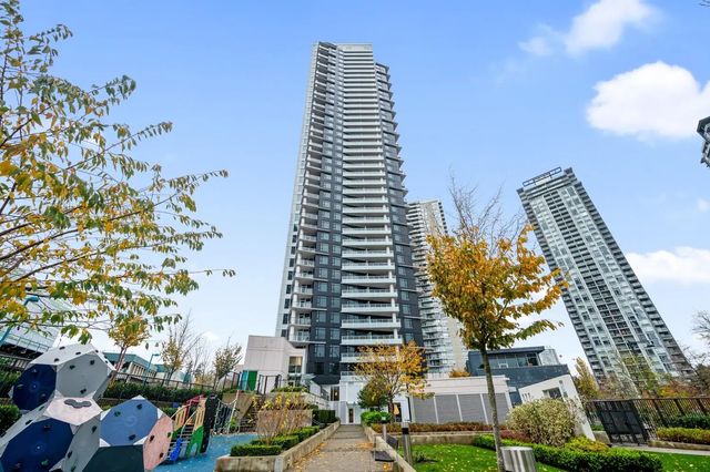 9887 Whalley Boulevard 3506, Surrey