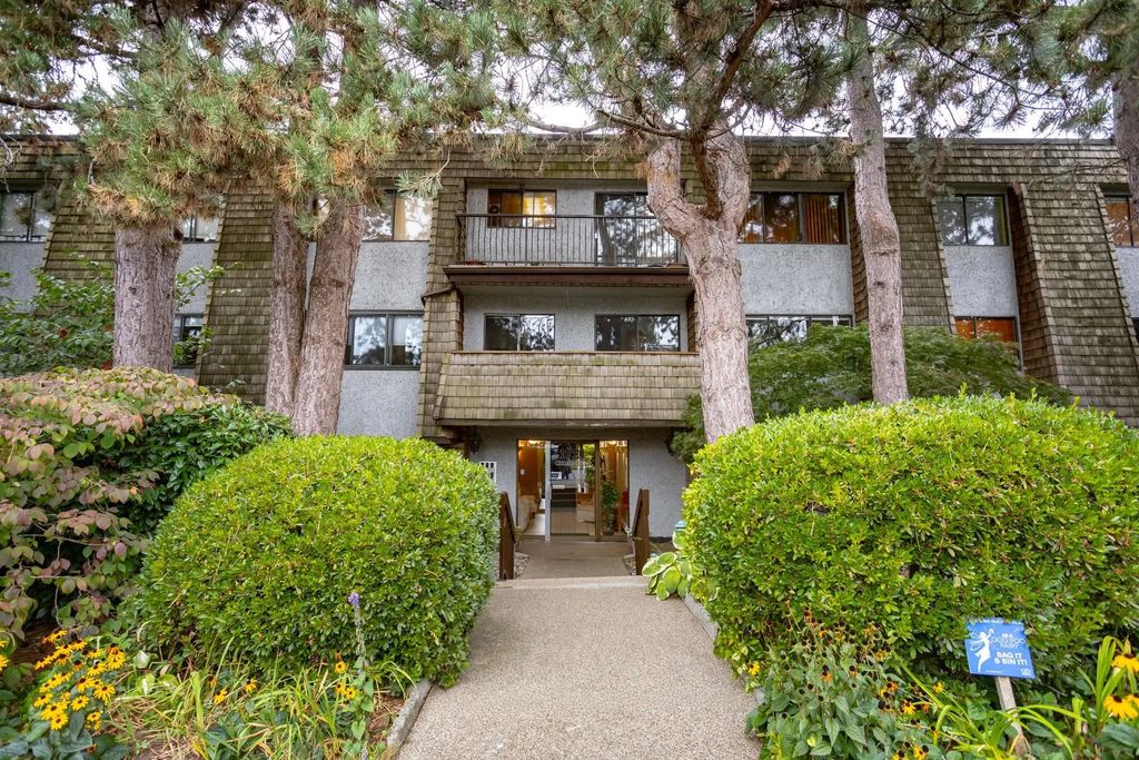 1721 St. Georges Avenue 303, North Vancouver