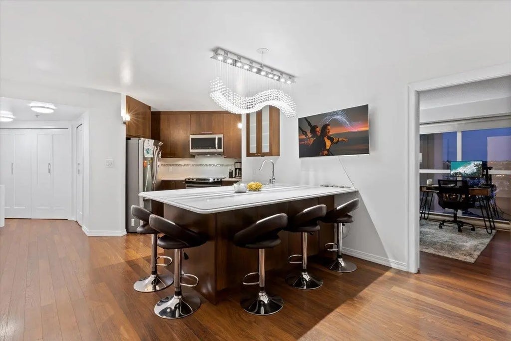 907 Beach Avenue 1401, Vancouver