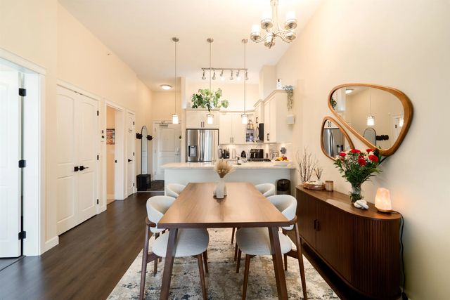 8538 203a Street 601, Langley