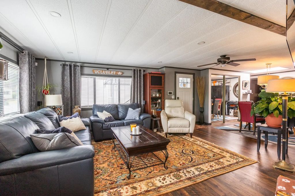 1840 160 Street 340, Surrey