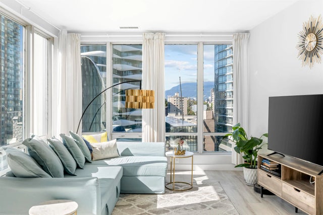 989 Nelson Street 807, Vancouver