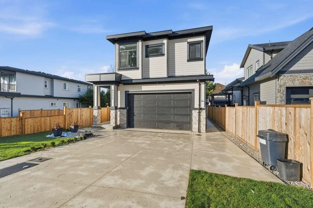 8233 114 Street, Delta