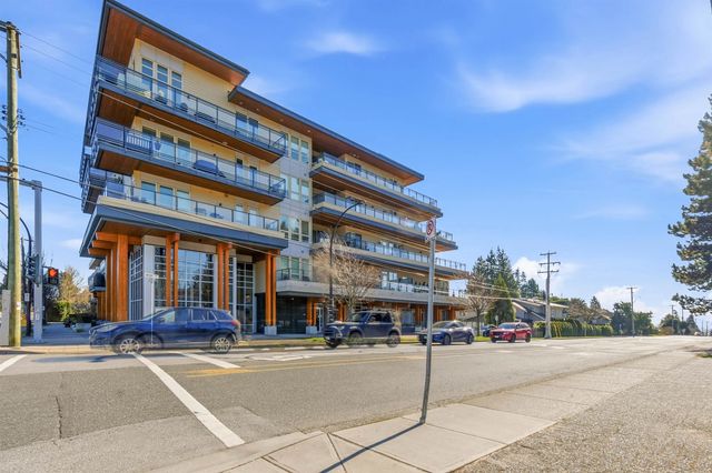 14022 North Bluff Road 313, White Rock