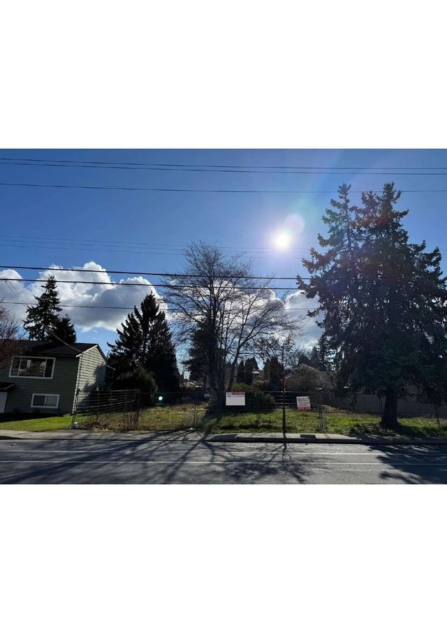 11830 92 Avenue, Delta