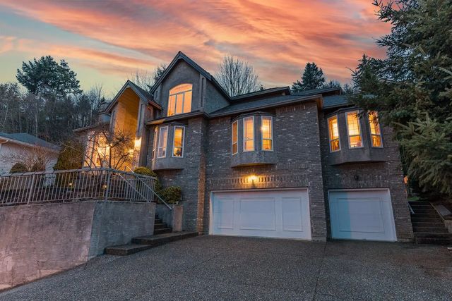 2780 St Moritz Way, Abbotsford