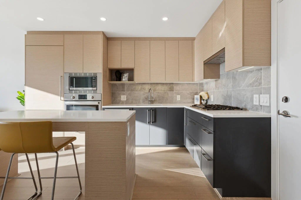 8888 Osler Street 415, Vancouver