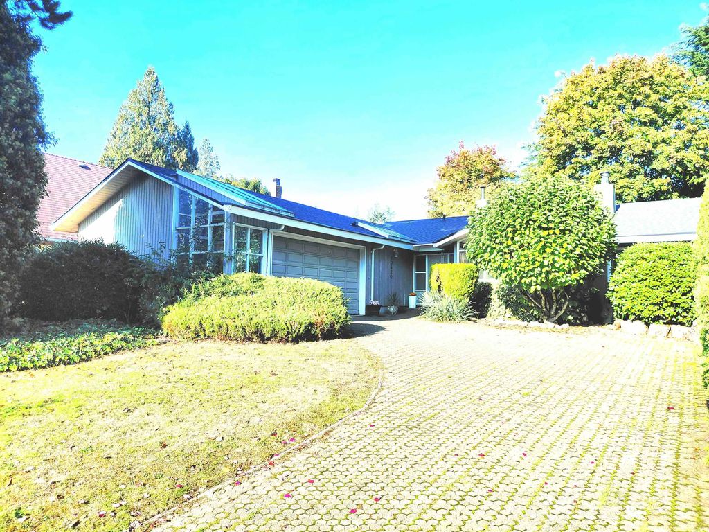 10430 Fraserglen Drive, Surrey