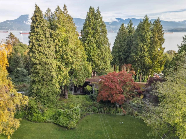 4755 Belmont Avenue, Vancouver