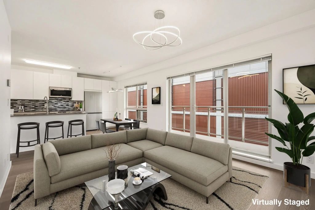 1033 St. Georges Avenue 303, North Vancouver