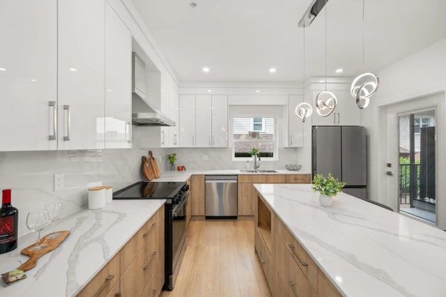 2258 Kelly Avenue 3, Port Coquitlam