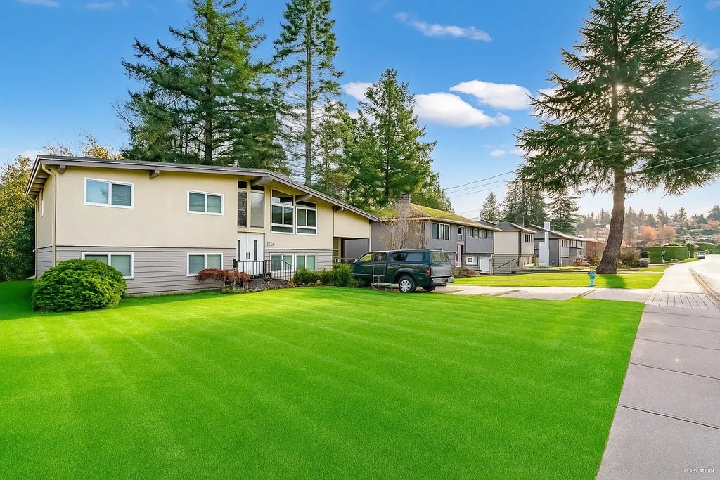 510 55 Street, Delta