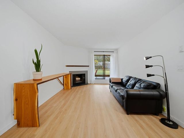 615 North Road 108, Coquitlam