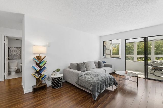 1155 Ross Rd 204, North Vancouver